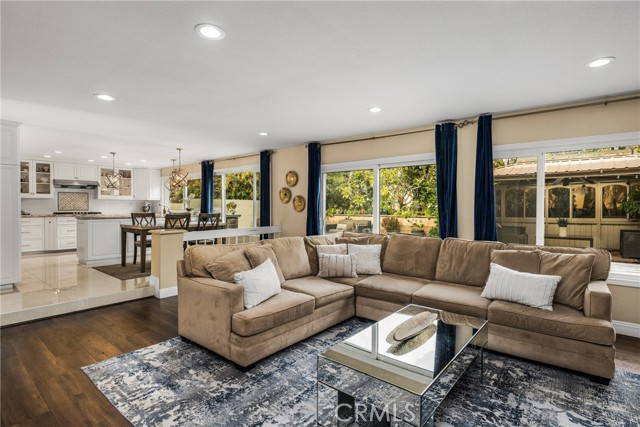 Detail Gallery Image 20 of 44 For 22 Hunter, Irvine,  CA 92620 - 4 Beds | 3 Baths