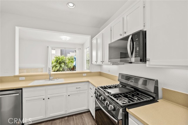 Detail Gallery Image 6 of 32 For 30 Trofello Ln, Aliso Viejo,  CA 92656 - 2 Beds | 2/1 Baths