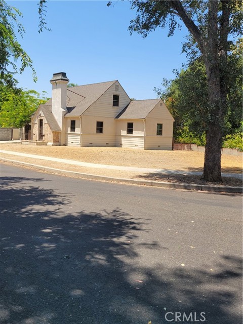 21205 Lopez Street, Woodland Hills CA: https://media.crmls.org/medias/5129f86e-14d1-4e8a-8400-8a377d7248a5.jpg