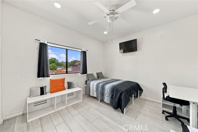 10943 Laurel Canyon Boulevard, B9 photo 15