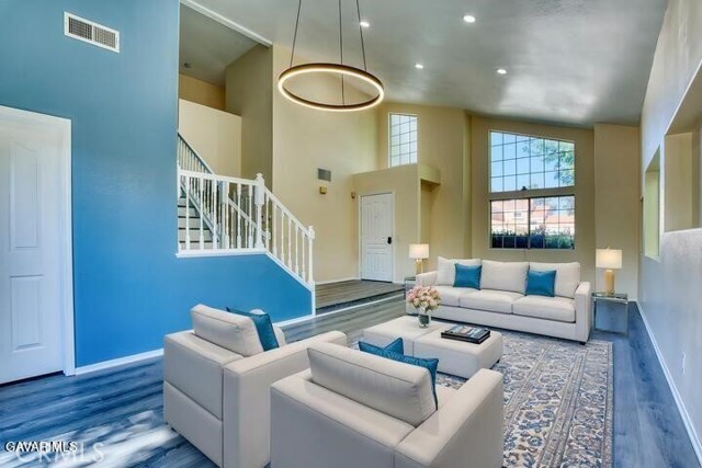 Detail Gallery Image 6 of 23 For 43954 Blue Sky Ct, Lancaster,  CA 93536 - 4 Beds | 3 Baths