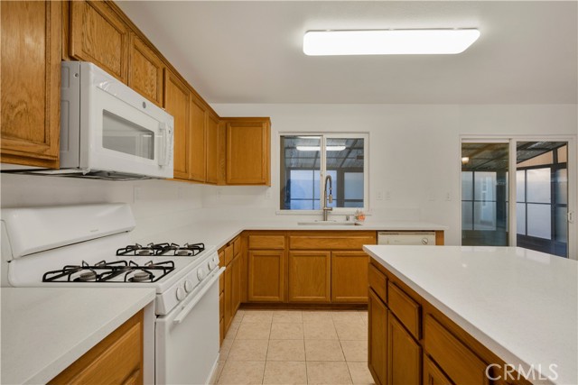 Detail Gallery Image 3 of 35 For 2342 N Juleston Dr, Santa Maria,  CA 93458 - 7 Beds | 3 Baths