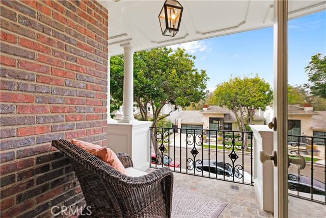 Detail Gallery Image 41 of 75 For 1714 Newport Hills Dr, Newport Beach,  CA 92660 - 5 Beds | 5/1 Baths