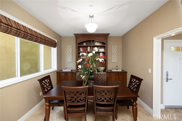 1400 E Ocean Boulevard, Long Beach CA: https://media.crmls.org/medias/512d56a2-a0fa-44f9-a8db-548f11f8d099.jpg