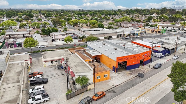 10240 Atlantic Avenue, South Gate CA: https://media.crmls.org/medias/512d7f35-0be3-49ef-8d7b-9acf22334ca3.jpg