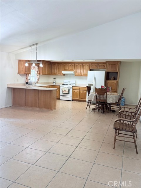 Detail Gallery Image 8 of 33 For 16212 Owen, Fontana,  CA 92335 - 3 Beds | 2 Baths