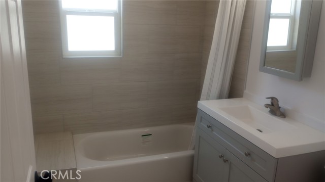 Detail Gallery Image 34 of 43 For 1907 W 154th Pl a,  Gardena,  CA 90249 - 3 Beds | 2/1 Baths