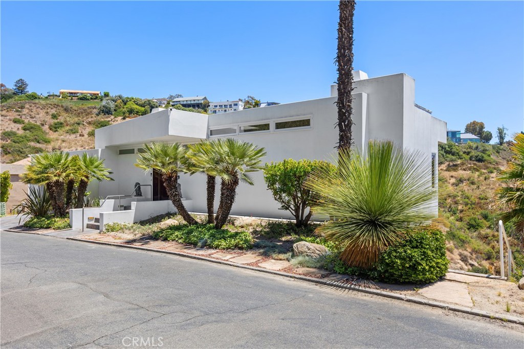 MLS #OC26092439 image #4