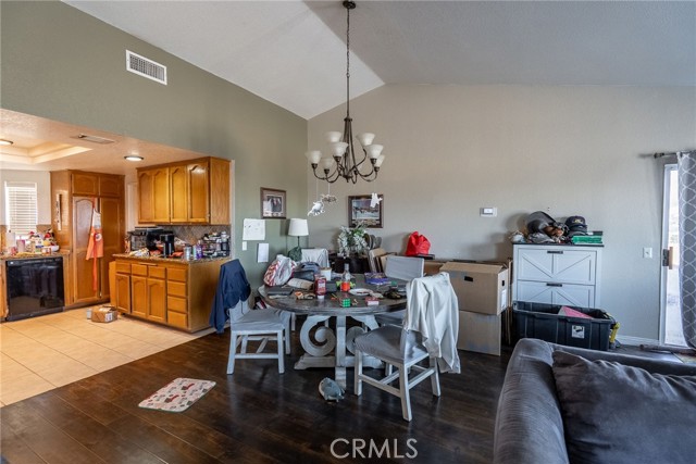 Detail Gallery Image 14 of 33 For 17874 El Mineral, Perris,  CA 92570 - 3 Beds | 2 Baths