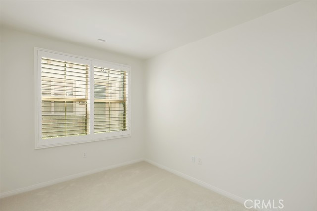 138 Coralwood, Irvine CA: https://media.crmls.org/medias/512f2033-1ada-4442-83e7-fc84f8ac00b1.jpg