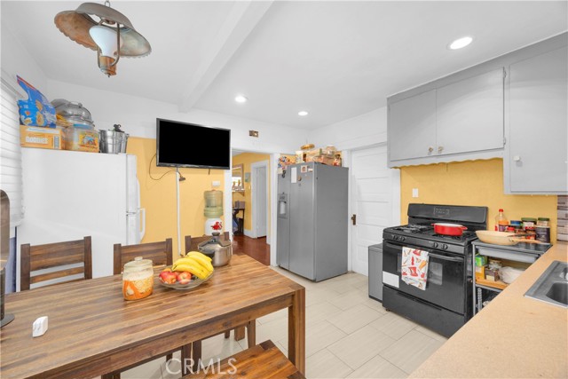 776 Stanley Avenue, Long Beach CA: https://media.crmls.org/medias/512f333d-132d-4413-b38d-0bdbd5ae6be8.jpg
