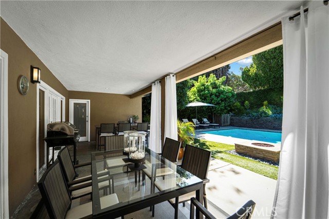 Detail Gallery Image 47 of 60 For 6119 Mary Ellen, Valley Glen,  CA 91401 - 4 Beds | 2 Baths