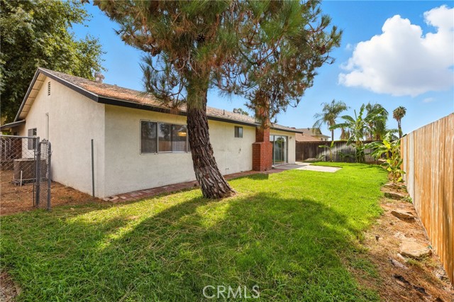 Detail Gallery Image 15 of 59 For 315 Maravilla Dr, Riverside,  CA 92507 - 5 Beds | 2 Baths