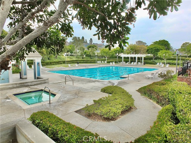 35 Bawley Street, Laguna Niguel CA: https://media.crmls.org/medias/512fa4ac-2fdc-4e1f-b4fd-be17d4d529b3.jpg