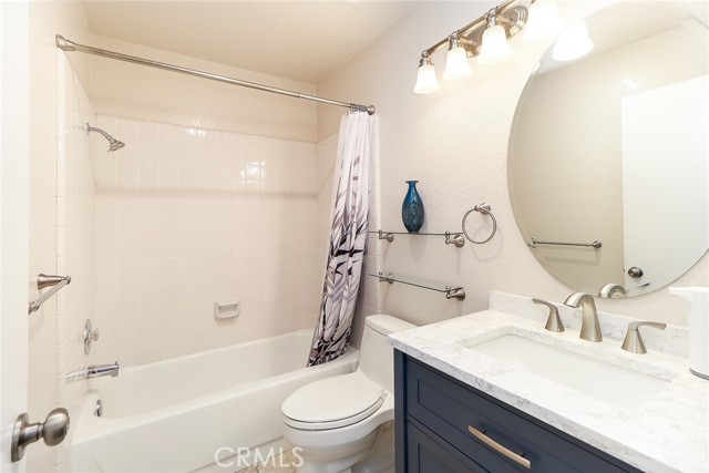 6815 Arthur Court, Chino CA: https://media.crmls.org/medias/512fe056-6c47-41e3-a40e-211767bda9cb.jpg