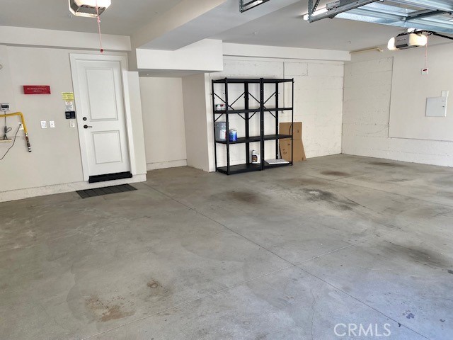 2209 W 237th Street, Torrance CA: https://media.crmls.org/medias/51310423-d384-40d1-90e4-b16bba163359.jpg