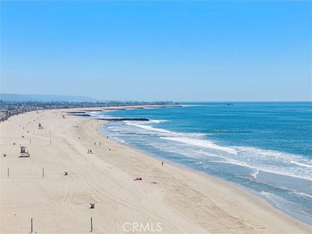 Detail Gallery Image 47 of 48 For 7008 W Oceanfront, Newport Beach,  CA 92663 - 5 Beds | 3/1 Baths