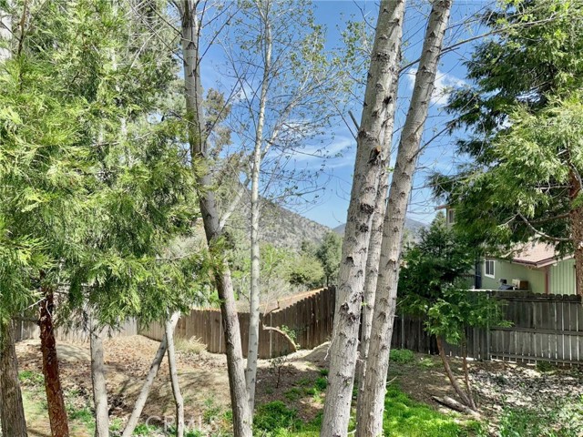 Detail Gallery Image 11 of 30 For 14721 Voltaire Dr, –,  CA 93225 - 2 Beds | 2 Baths