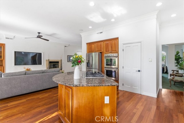 Detail Gallery Image 25 of 58 For 12831 Fairhaven Extention, Santa Ana,  CA 92705 - 4 Beds | 3/1 Baths