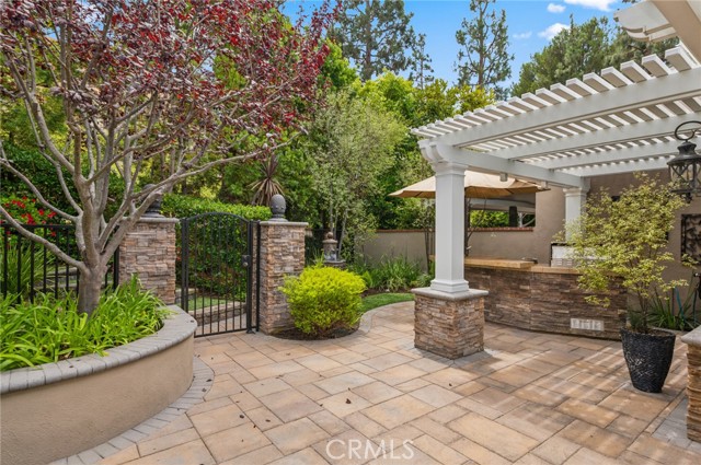 Detail Gallery Image 27 of 40 For 6 Rue Cannes, Newport Beach,  CA 92660 - 3 Beds | 2/1 Baths