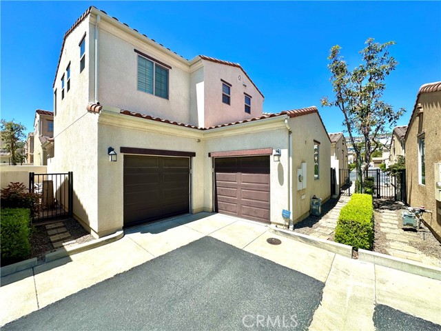Detail Gallery Image 1 of 27 For 20233 Pienza Ln, Porter Ranch,  CA 91326 - 3 Beds | 3 Baths