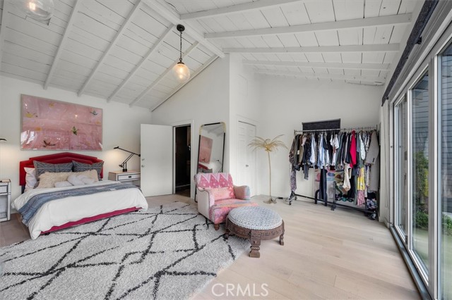 1012 10th Street, Manhattan Beach CA: https://media.crmls.org/medias/5134b755-d571-41fd-9619-4cd8104da14b.jpg