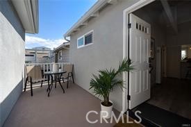 216 1/2 Agate Avenue, Newport Beach CA: https://media.crmls.org/medias/513559c7-546b-4813-95c2-e44f8f41cea8.jpg