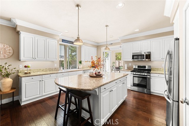 40026 Stowe Road, Temecula CA: https://media.crmls.org/medias/513601cd-94c0-415f-8c49-d601ce6e3f0f.jpg