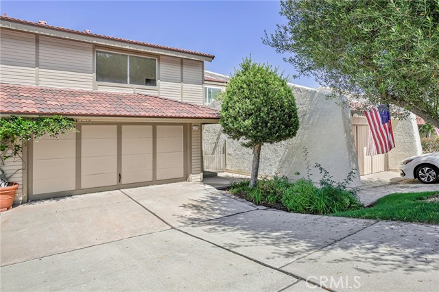 54 Cresta Verde Drive, Rolling Hills Estates CA: https://media.crmls.org/medias/51364294-cd5f-4724-b5f5-0fdc34ed8ffd.jpg