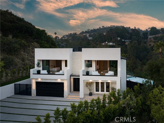 2608 Zorada Drive, Los Angeles CA: https://media.crmls.org/medias/5136b438-6793-4396-b96b-fe352d3f9186.jpg