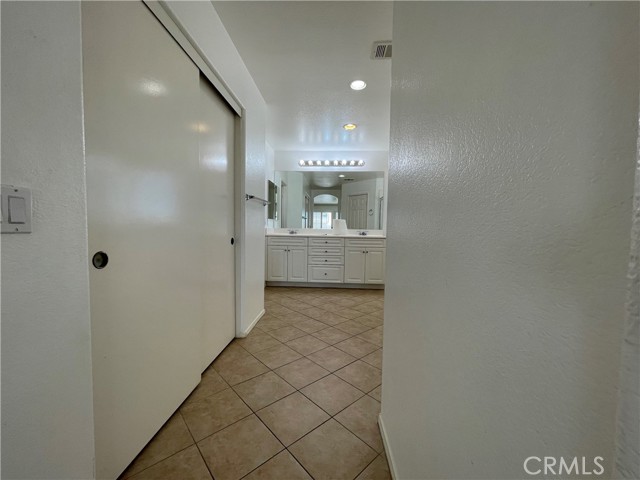 37000 Sabal Avenue, Palmdale CA: https://media.crmls.org/medias/5137eb5d-bac6-4d23-bcfe-54d31007a6d4.jpg
