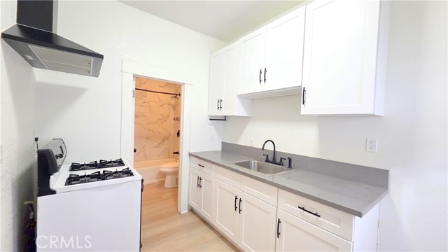 Detail Gallery Image 6 of 16 For 167 N 4th Ave, Upland,  CA 91786 - 1 Beds | 1 Baths