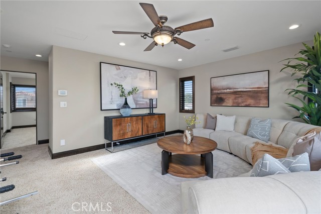 212 Baltimore Avenue, Huntington Beach CA: https://media.crmls.org/medias/5138d86f-588c-4dfb-985c-a4550e6bbc96.jpg