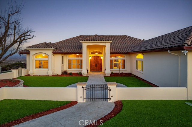 5495 Vista Serrano, Paso Robles CA: https://media.crmls.org/medias/5138f7da-072e-49c2-ab79-db29f051abe9.jpg