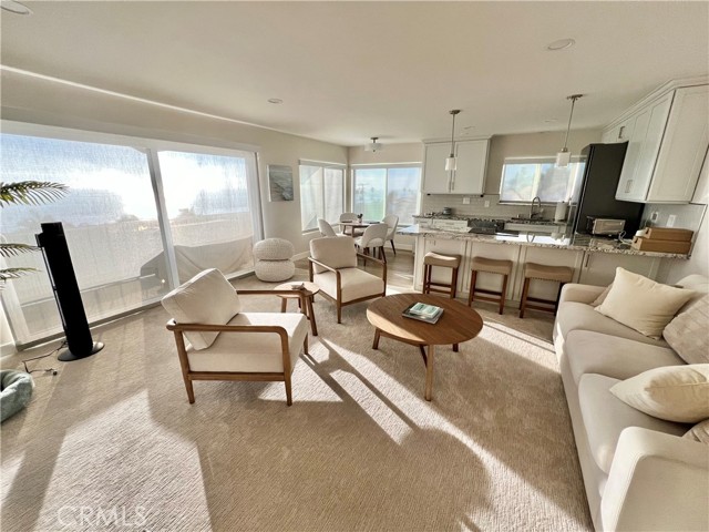 240 Moss, Laguna Beach CA: https://media.crmls.org/medias/513a0277-599f-45c5-96aa-0a8c1b8bb825.jpg