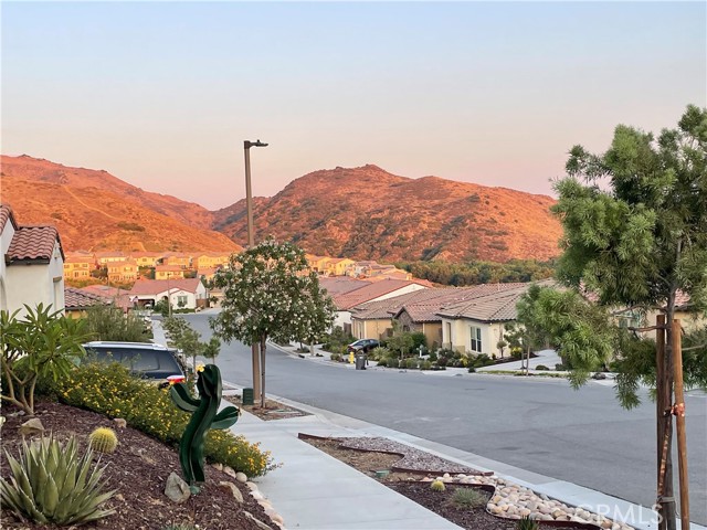 Detail Gallery Image 24 of 39 For 24624 Overlook Dr, Corona,  CA 92883 - 3 Beds | 2 Baths