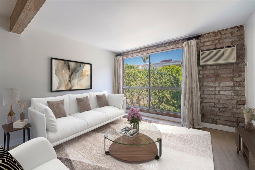 1440 Veteran Avenue #403