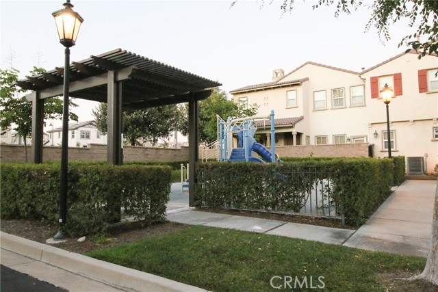 Detail Gallery Image 15 of 18 For 14975 S Highland Ave #49,  Fontana,  CA 92336 - 2 Beds | 2 Baths