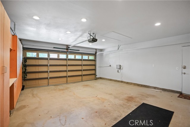 854 Rim Crest, Westlake Village CA: https://media.crmls.org/medias/513ce383-01c5-46c7-9c74-b14fd1104f40.jpg