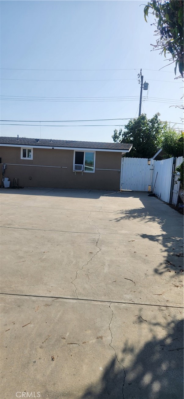 745 Vine Street, Anaheim CA: https://media.crmls.org/medias/513d12e3-afce-4293-b548-5fc7b72546ff.jpg