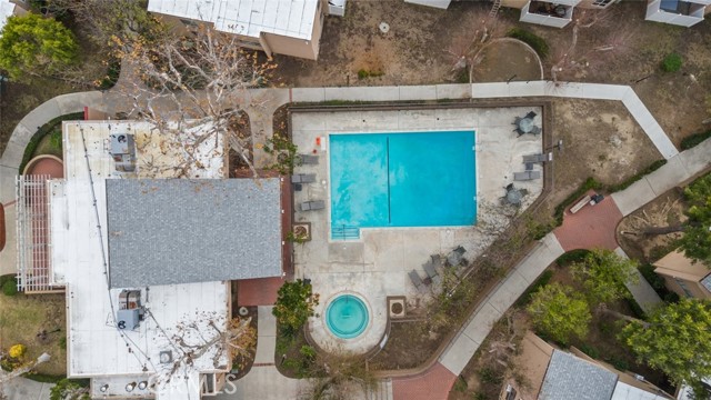 10331 Lindley Avenue, Porter Ranch CA: https://media.crmls.org/medias/513e4a54-224a-49f6-8ef2-39bd8439aeb9.jpg