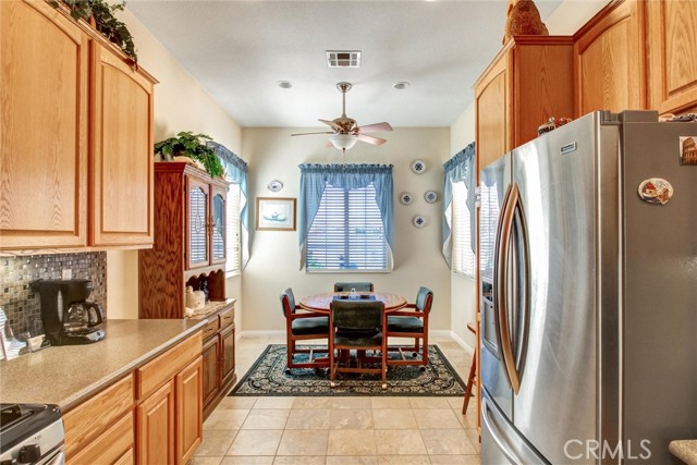 Detail Gallery Image 8 of 71 For 10788 Green Valley, Apple Valley,  CA 92308 - 2 Beds | 2 Baths