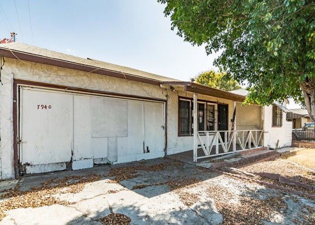 7940 Vineland Avenue photo 3