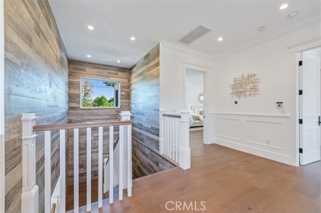 Detail Gallery Image 21 of 59 For 20701 Dumont St, Woodland Hills,  CA 91364 - 8 Beds | 9 Baths