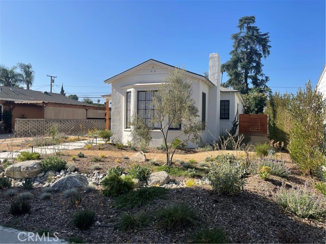 4586 Sunnyside Drive, Riverside CA: https://media.crmls.org/medias/513fc1c4-5230-415d-af74-42168ab4485d.jpg