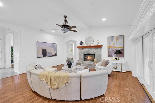 2479 Cliff Road, Upland CA: https://media.crmls.org/medias/5141233b-cd2b-4d19-b3d2-9e1c1503008a.jpg
