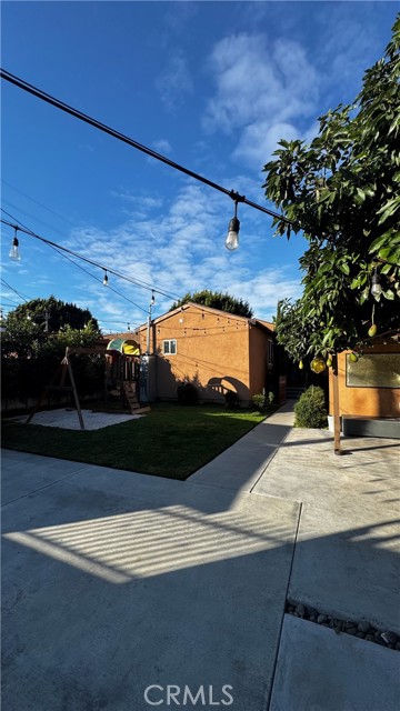 806 E 91st, Los Angeles CA: https://media.crmls.org/medias/5142c4e3-6e4f-479e-b416-cf3610b796ef.jpg