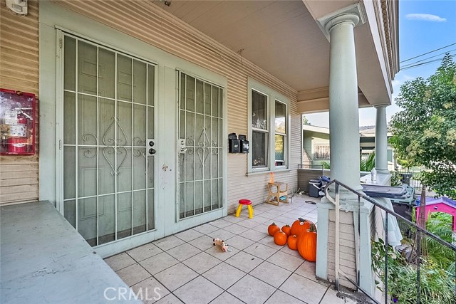 700 W Park, Stockton CA: https://media.crmls.org/medias/51438501-0462-412a-85db-13cc85cb11e9.jpg