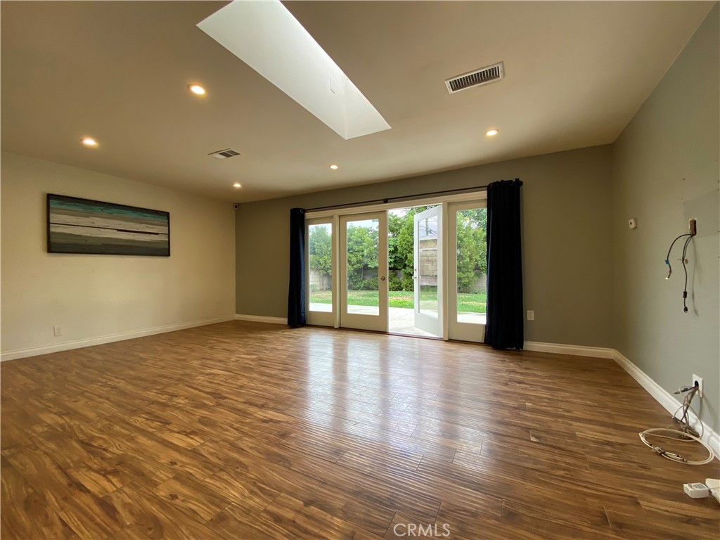 MLS #PW25261564 image #3