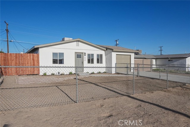 650 Chateau Way, Barstow CA: https://media.crmls.org/medias/5144981d-7175-44f2-b671-910872b13704.jpg